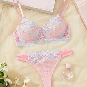 Pastel Pink and Blue Lace Bra & Panty Set. Small.